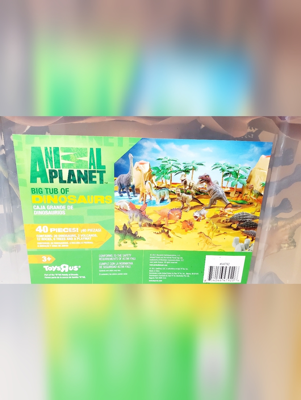 Toys R Us Animal Planet Dinosaurs Toy Set -40 Pieces - Picture 2 of 8